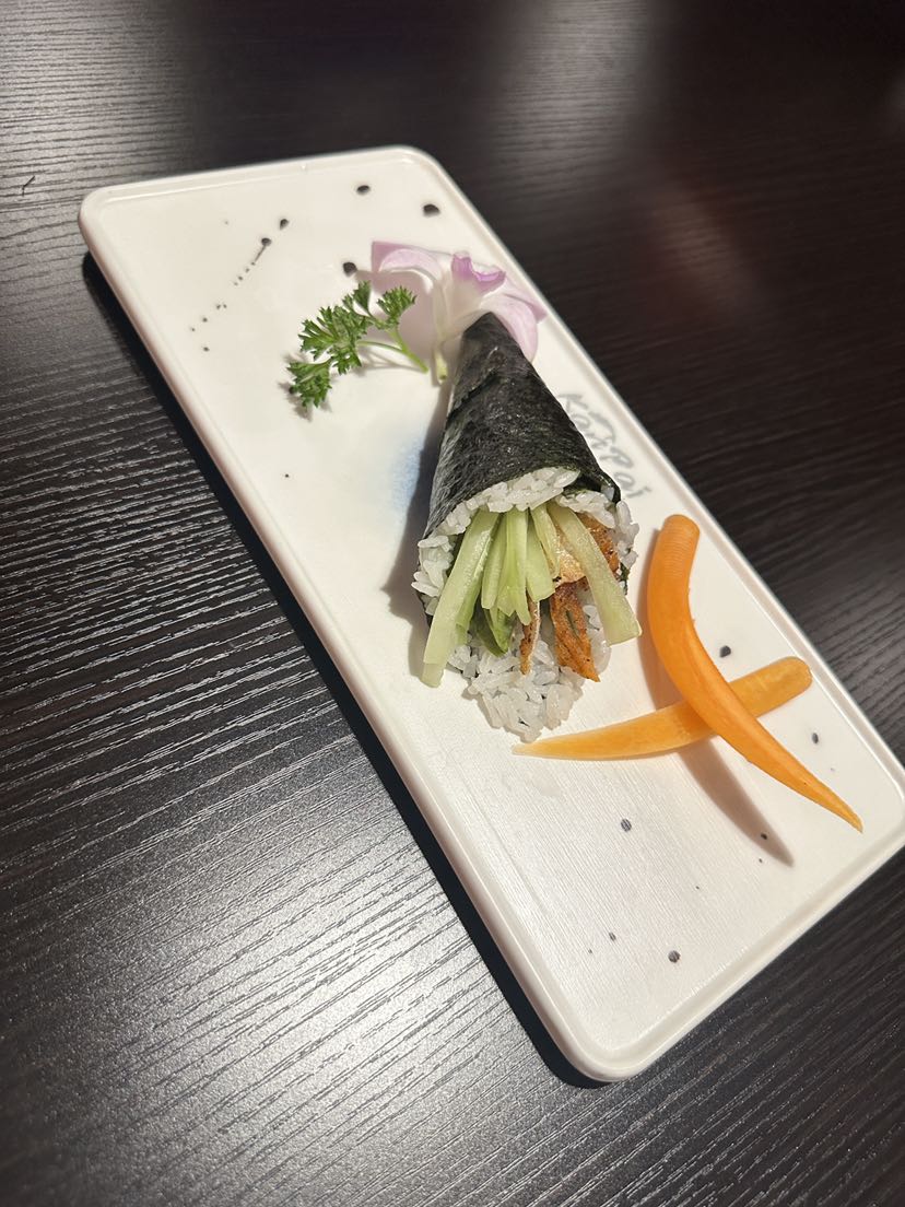 Salmon Skin Handroll